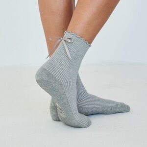 Lucky Honey Grip Socks - The Juliet Sock Grey - NWT
Pilates / Barre